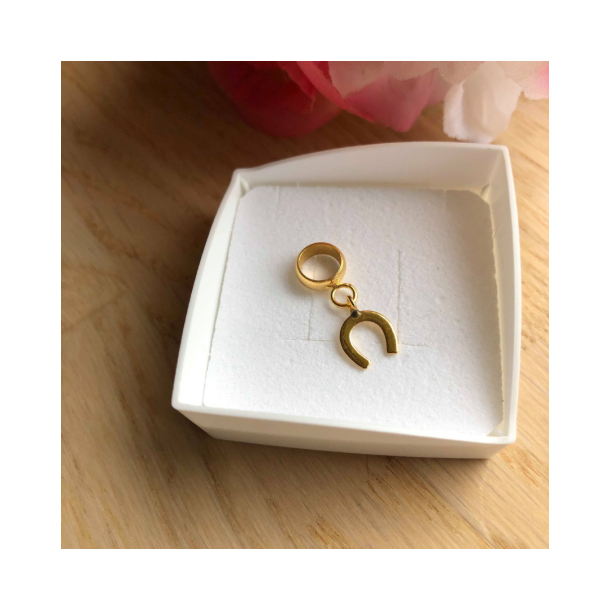 Charm til 5 mm lderarmbnd m/forgyldt messing hestesko 11x8mm
