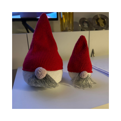 Sd hjemmehklet genert hue nisse. Ca 15 cm hj.