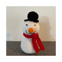 Sd hjemmehklet snemand. Str. ca 8x14 cm