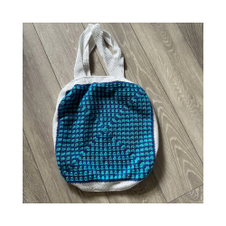 Hjemmehklet taske-net-mulepose. Str. ca 42x42 cm uden hank