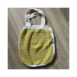 Hjemmehklet taske-net-mulepose. Str. ca 42x42 cm uden hank