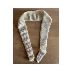 Hjemmehklet trklde-scarf. Stor model. 100% Merino Uld