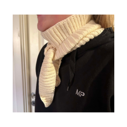 Hjemmehklet trklde-scarf. Stor model. 100% Merino Uld