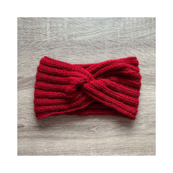 H�klede pandeb�nd. 100% akryl. Til b�rn og voksne