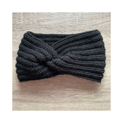 H�klede pandeb�nd. 100% akryl. Til b�rn og voksne
