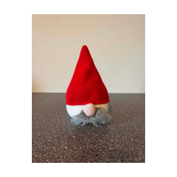 Hjemmeh�klet genert hue nisse.  Ca 23 cm h�j.