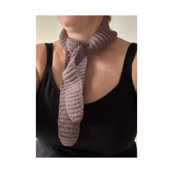 Hklet trklde-scarf. Lille model. 100% Merino Uld
