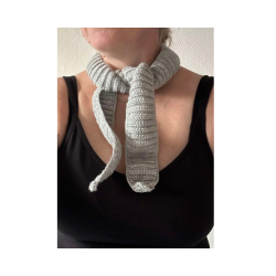 Hklet trklde-scarf. Lille model. 100% Merino Uld