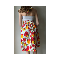 Kort kjole m/rose mnster Mrk: iriot. Fes i str M &amp; L.