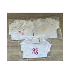 Pippi baby bodystocking. Med korte rmer. Hvid.