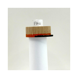 Studenter figur i tr� � unik &amp; h�ndmalet. Str. ca 13x3,5 cm