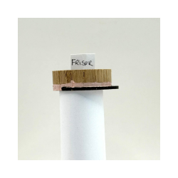 Studenter figur i tr� � unik &amp; h�ndmalet. Str. ca 13x3,5 cm